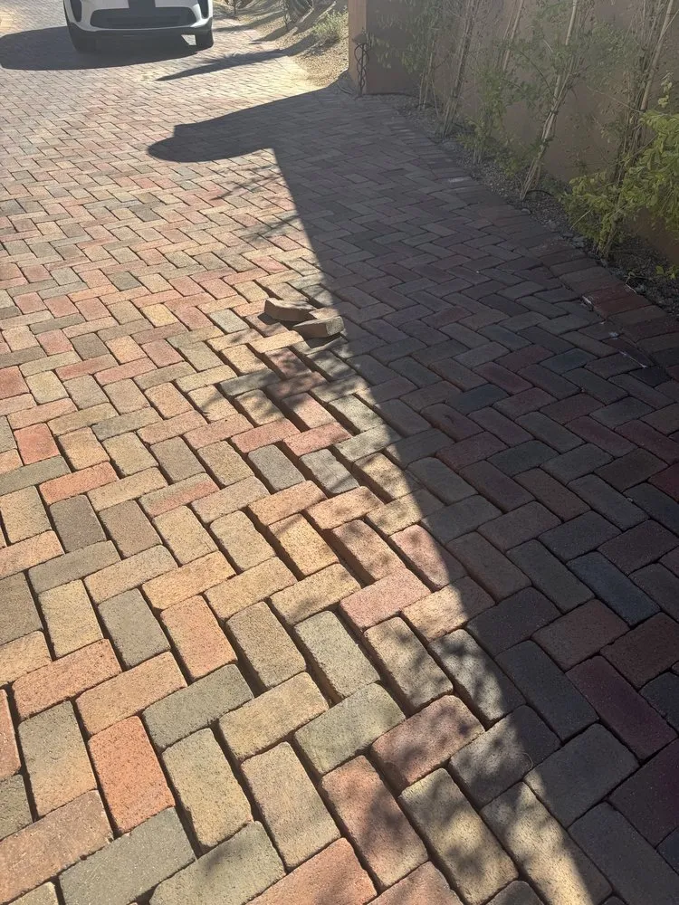 Top-rated landscape design experts serving Cave Creek, AZ - Azul-Verde Design Group