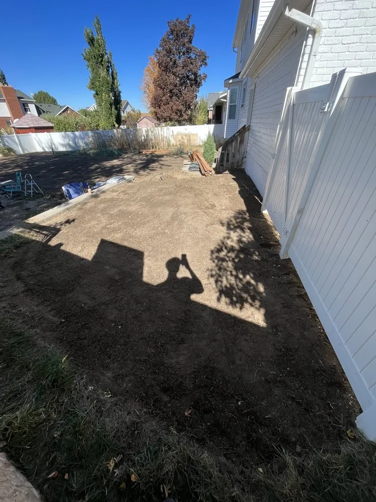 Reliable yard cleanup service experts serving Hooper, UT - Azure Skies