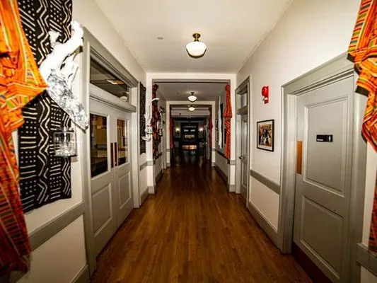 B & B Cleaning Services Logo