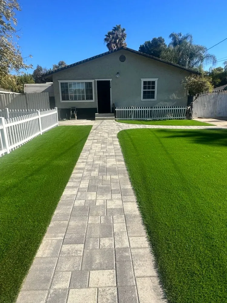 Top-rated lawn mowing service in Los Angeles, CA by B & B Construction