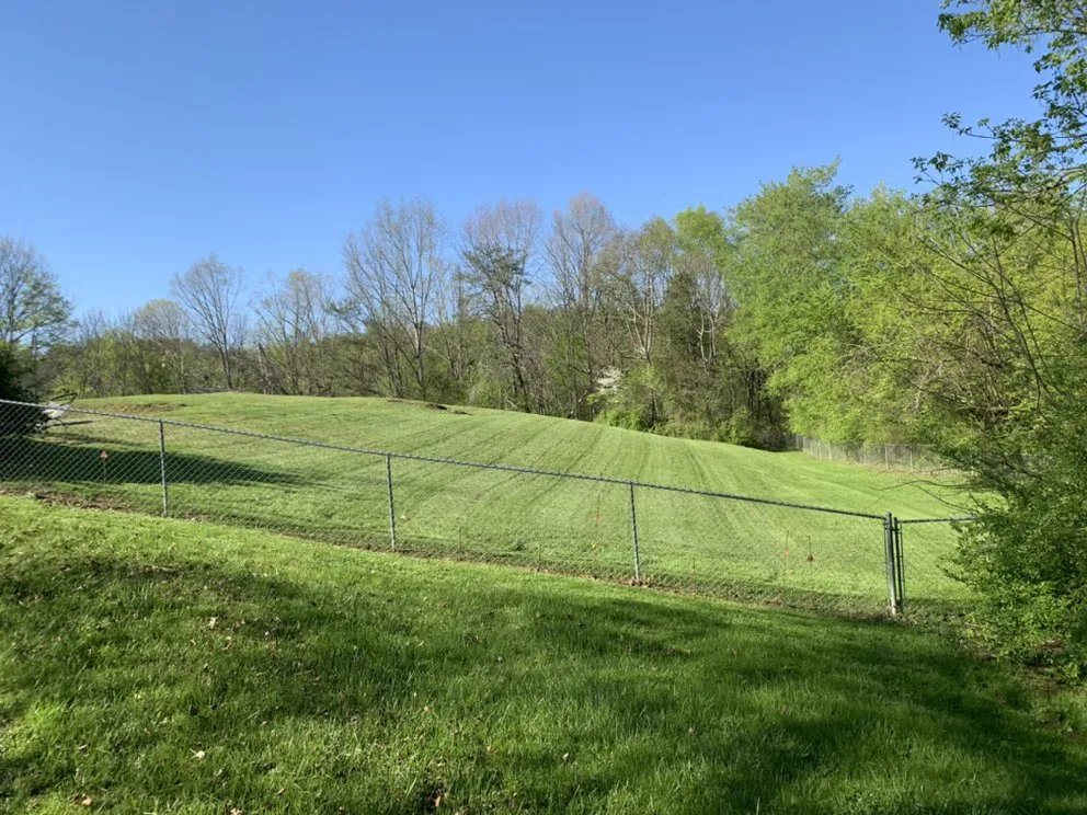 Custom lawn mowing service in Sevierville, TN by B & B Cut Rite Lawn Service