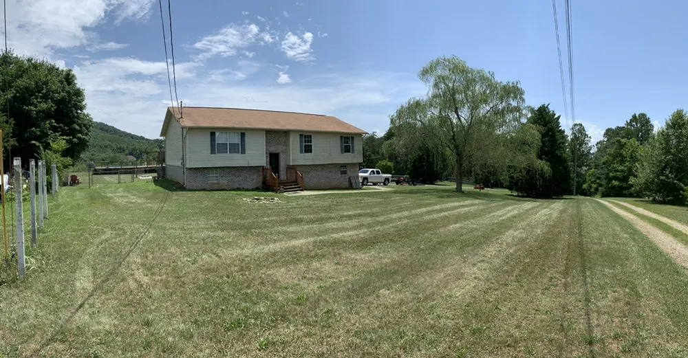 Local yard maintenance for residential properties in Sevierville, TN by B & B Cut Rite Lawn Service