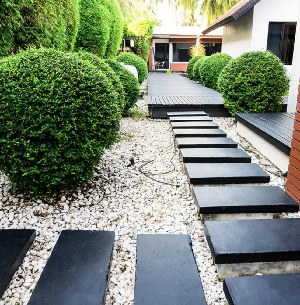 Custom lawn care service for beautiful yards across Titusville, NJ - B & B General Contractors