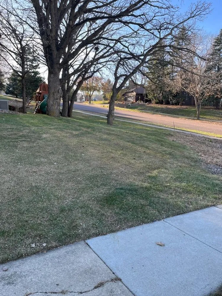 Top-rated yard maintenance experts serving Sioux Falls, SD - B & B Landscaping And Snow Removal