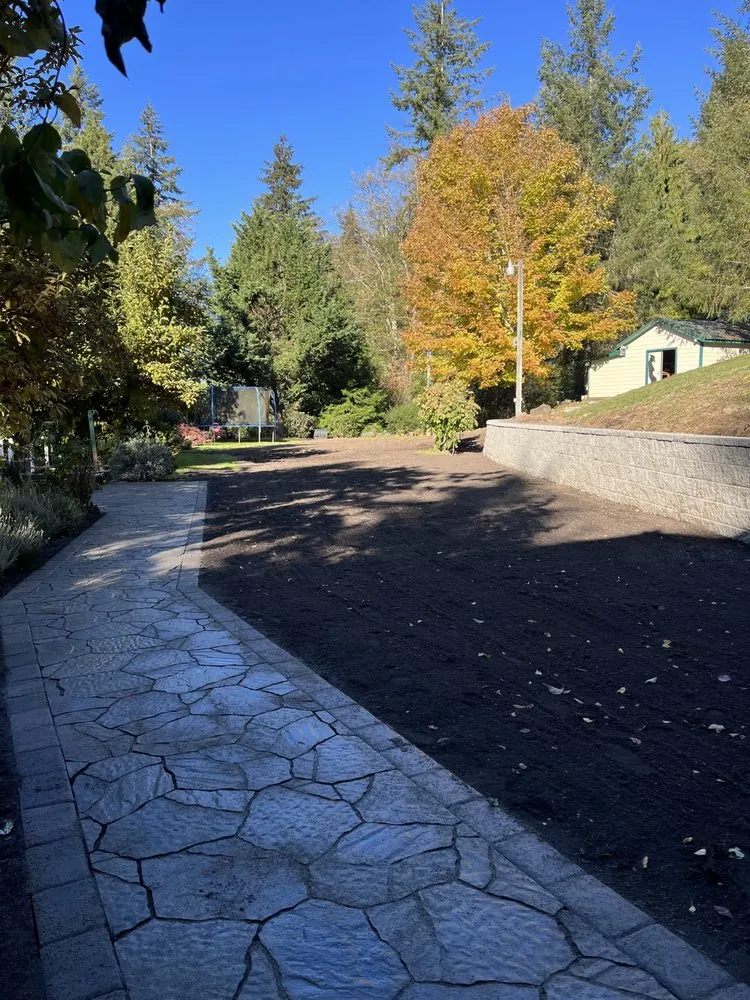 Top-rated lawn mowing service experts serving Kelso, WA - B & B Landscaping Services