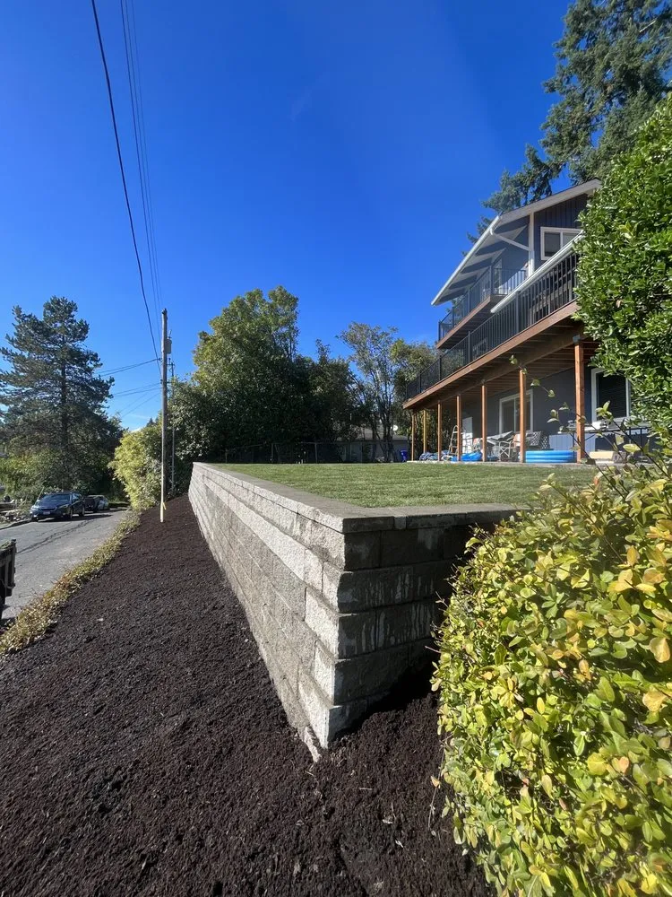 Custom lawn mowing service in Kelso, WA by B & B Landscaping Services