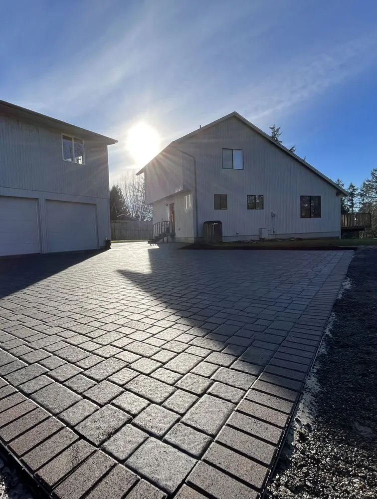 Trusted outdoor landscaping in Kelso, WA - B & B Landscaping Services