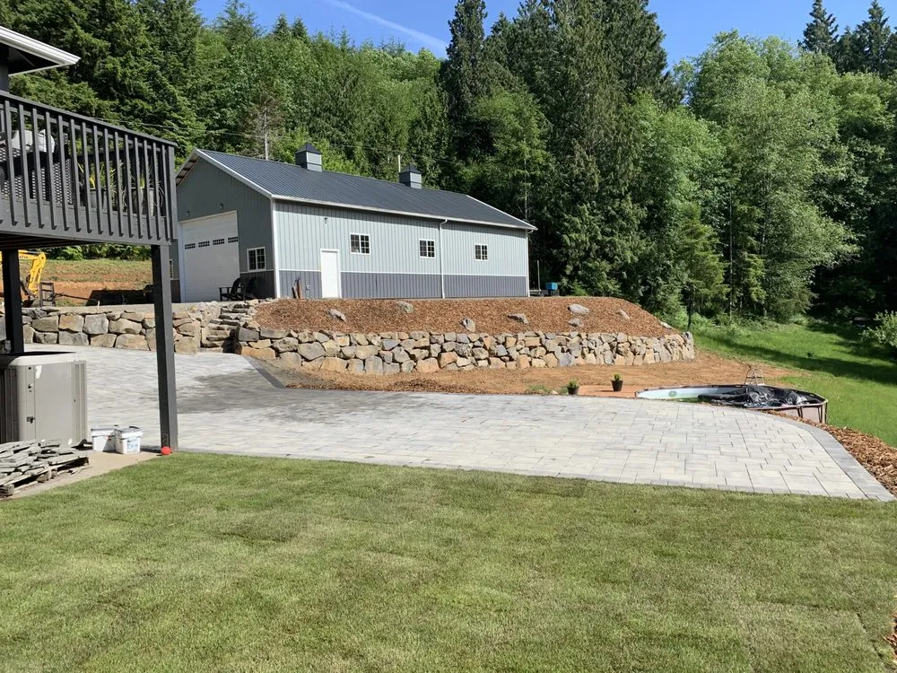 Reliable yard maintenance for year-round maintenance across Kelso, WA - B & B Landscaping Services