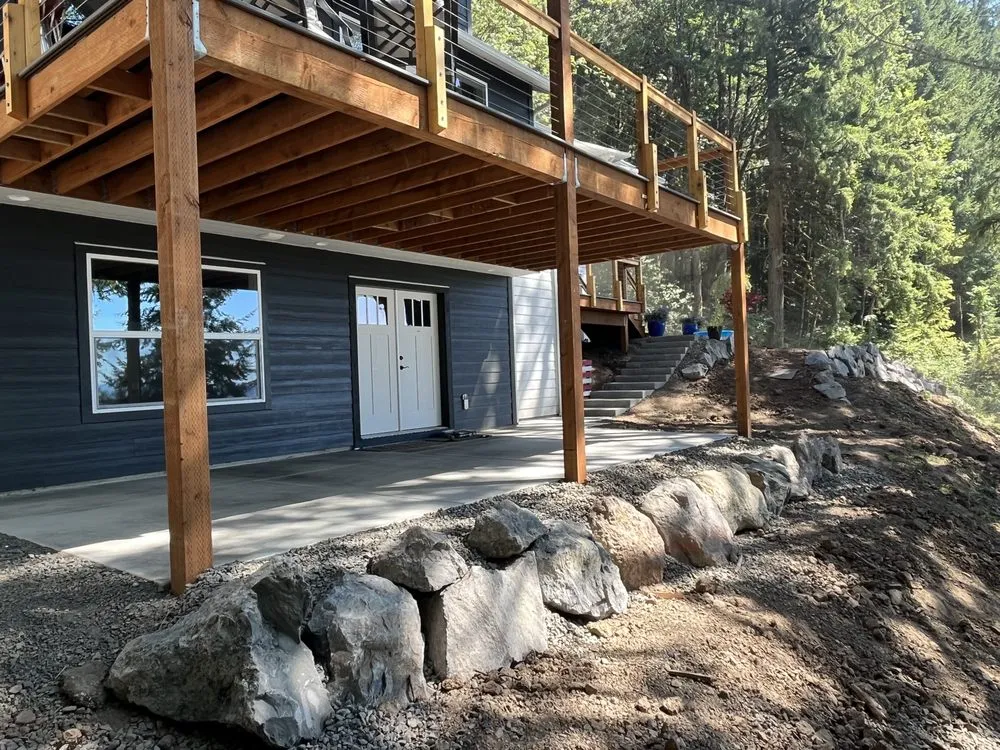 Top-rated landscape design for homes across Kelso, WA - B & B Landscaping Services