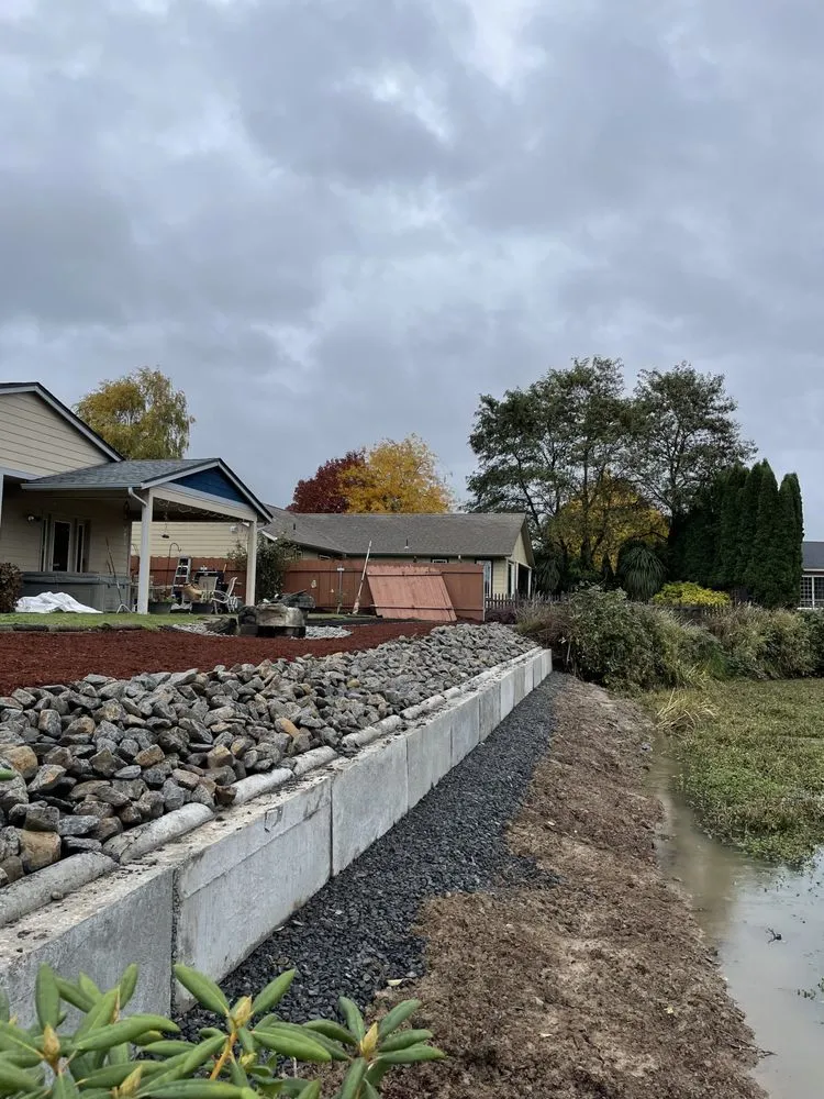 Reliable outdoor landscaping in Kelso, WA - B & B Landscaping Services