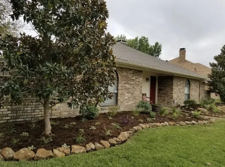 Custom lawn mowing service in Birmingham, AL by B & B Lawn Legends