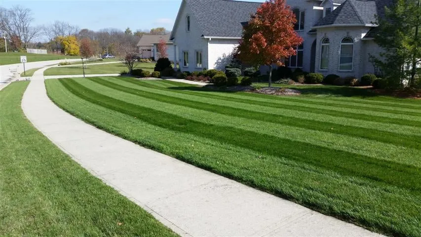 Expert residential landscaping experts serving Danville, IN - B & B Lawn Maintenance