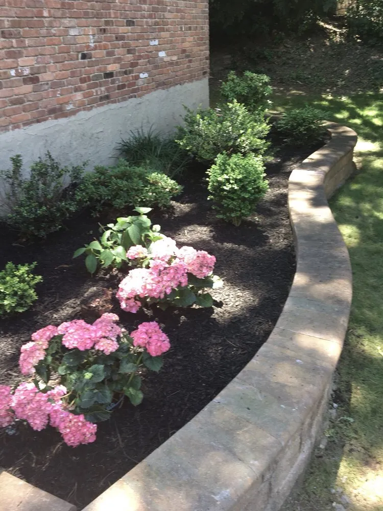 Professional outdoor landscaping experts serving Oakdale, NY - B & B Maintenance Services, Inc
