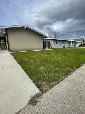 B & B Outdoor Home Improvements Logo