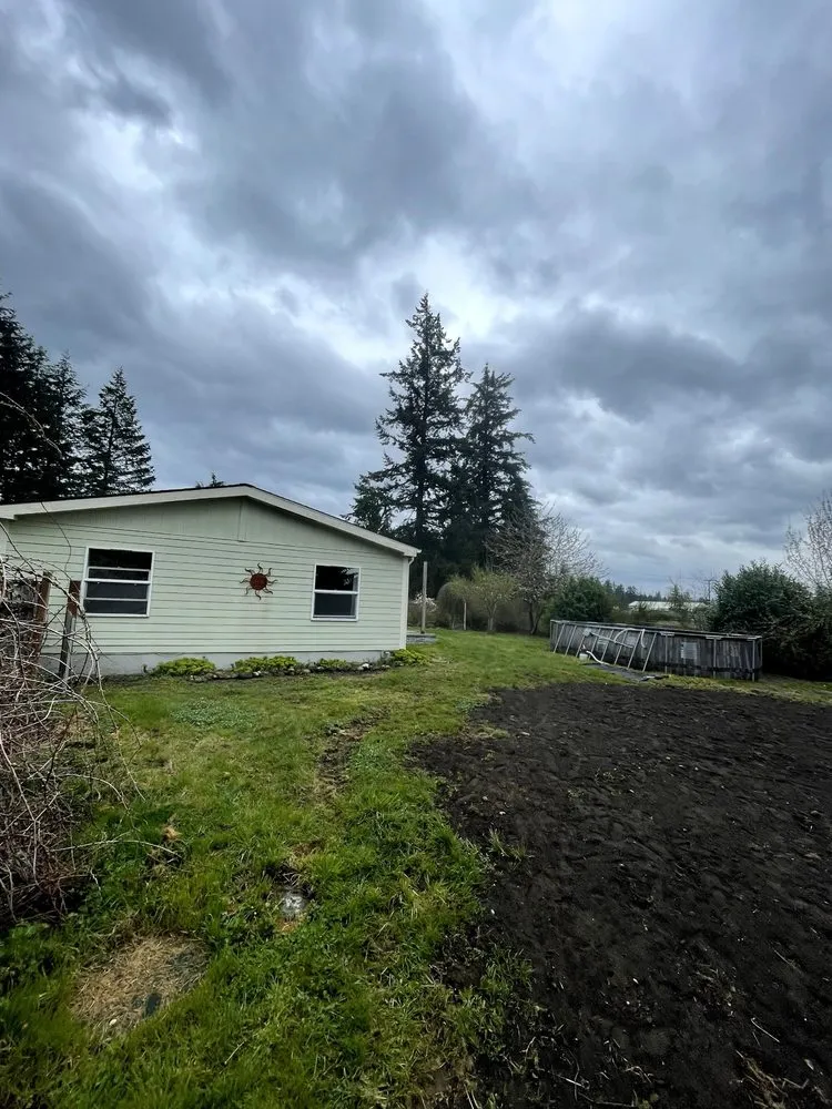 Affordable yard maintenance in Steilacoom, WA - B & C Building Solutions