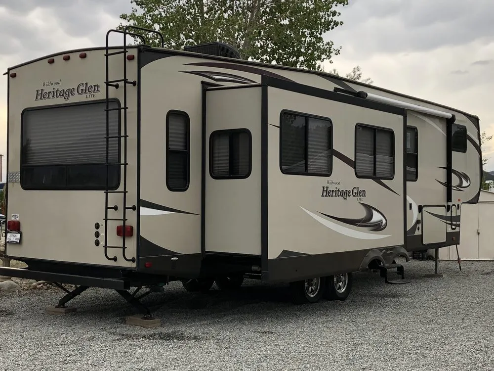 Affordable lawn mowing service experts serving Colorado Springs, CO - B & C Services