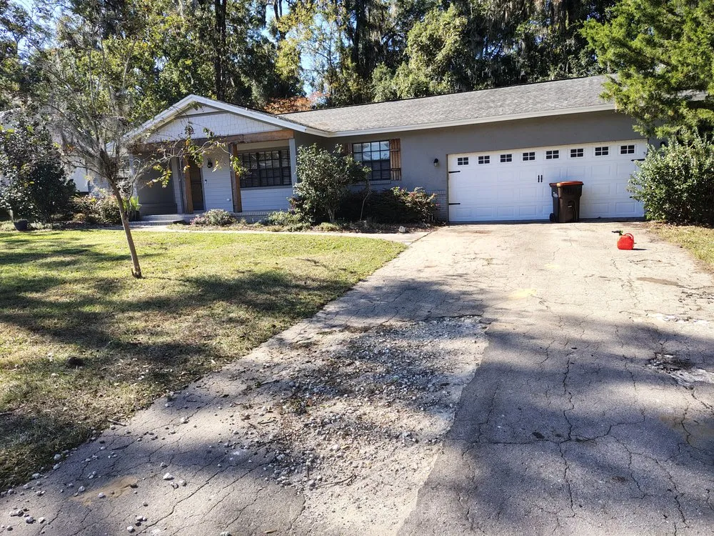 Top-rated garden landscaping for year-round maintenance across Summerfield, FL - B & D Lawn Maintenance