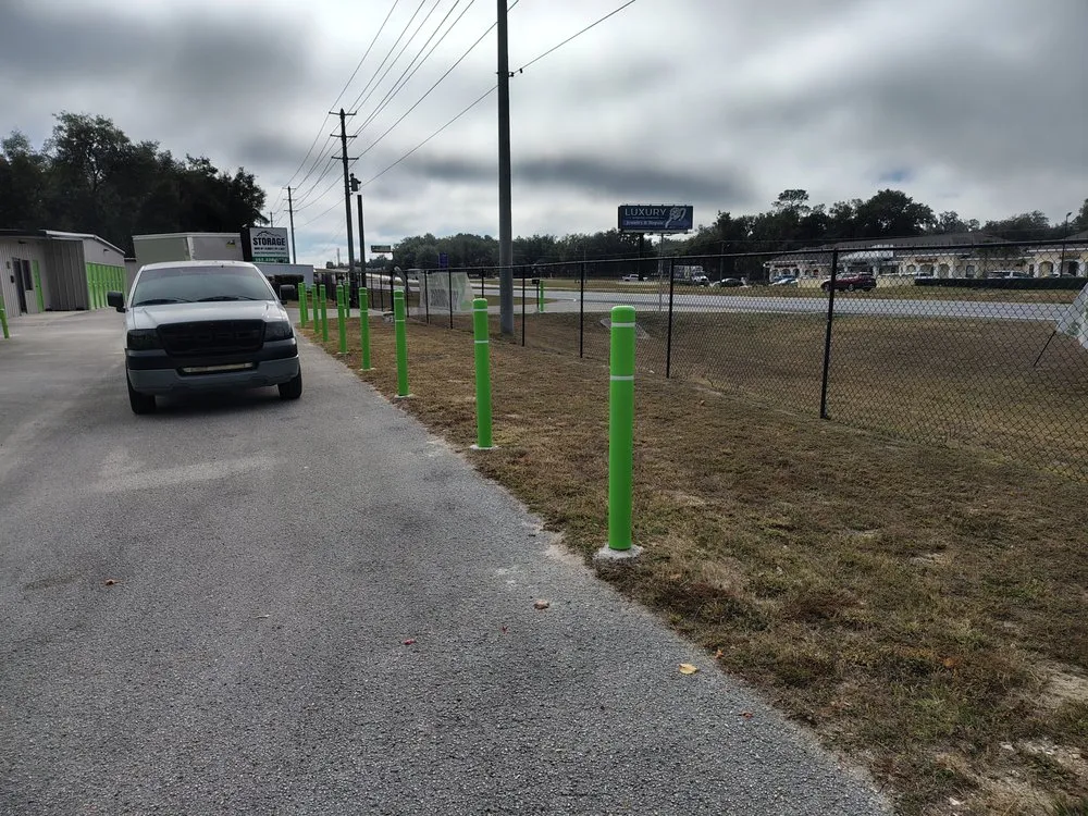 Top-rated yard cleanup service experts serving Summerfield, FL - B & D Lawn Maintenance