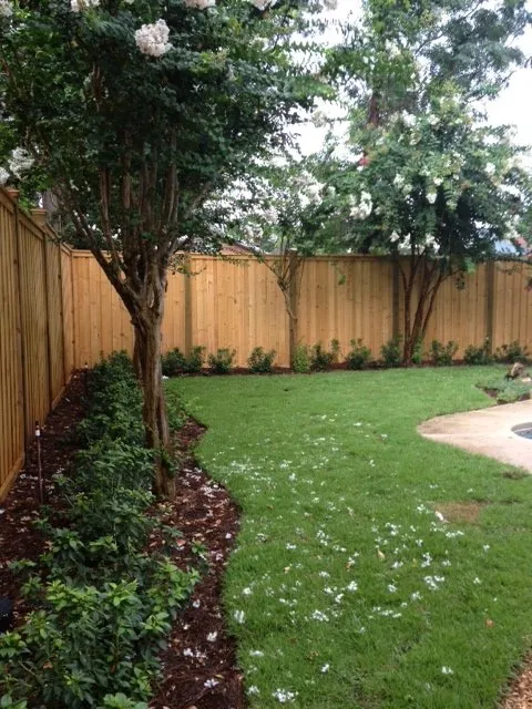 Custom yard maintenance in Jacksonville, FL - B & L Landscape