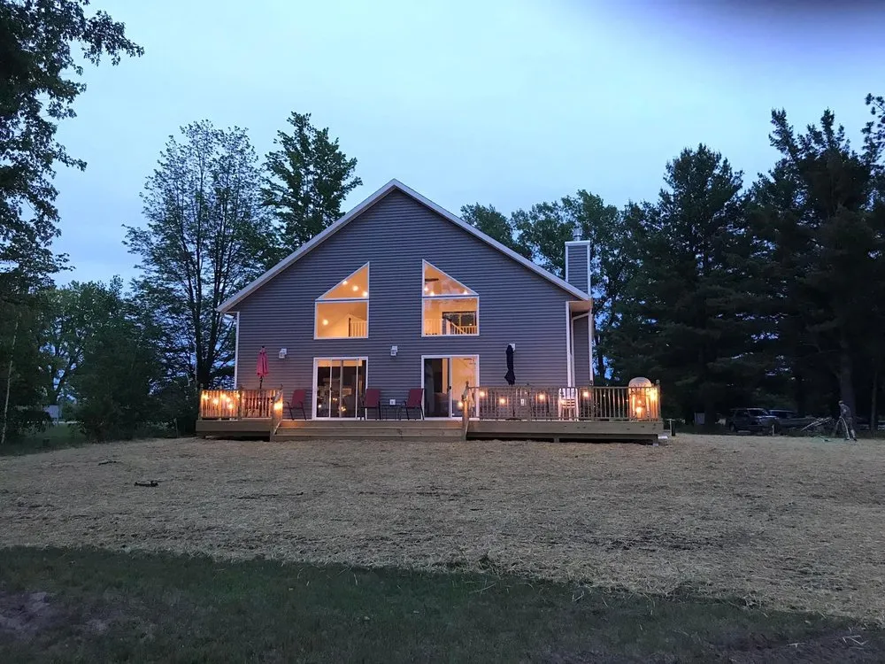 Affordable yard maintenance experts serving Green Bay, WI - B & M Land Management