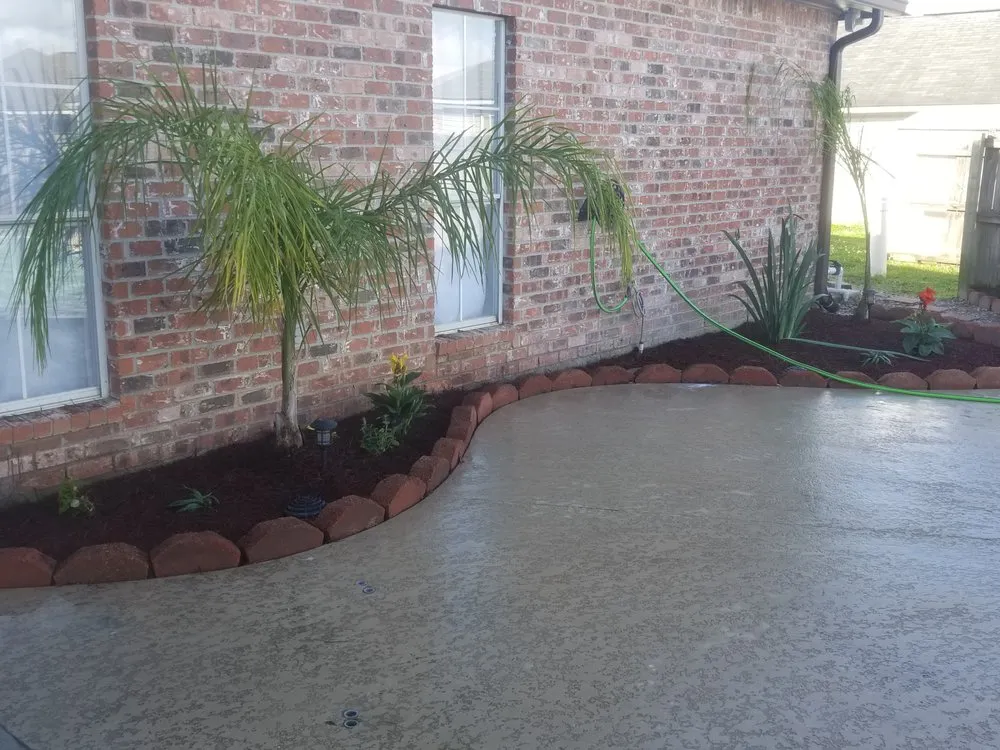 Expert lawn care service in Gonzales, LA - B & M Lawn & Landscaping