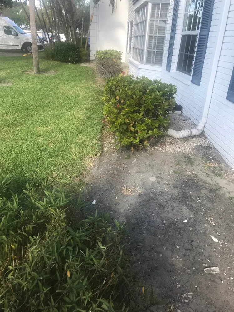 Affordable residential landscaping experts serving Pompano Beach, FL - B & R Industries