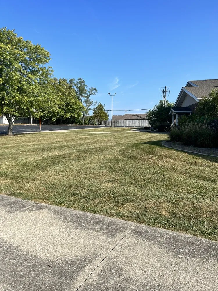 Top-rated residential landscaping in Richmond, KY by B & R Lawncare and Landscaping