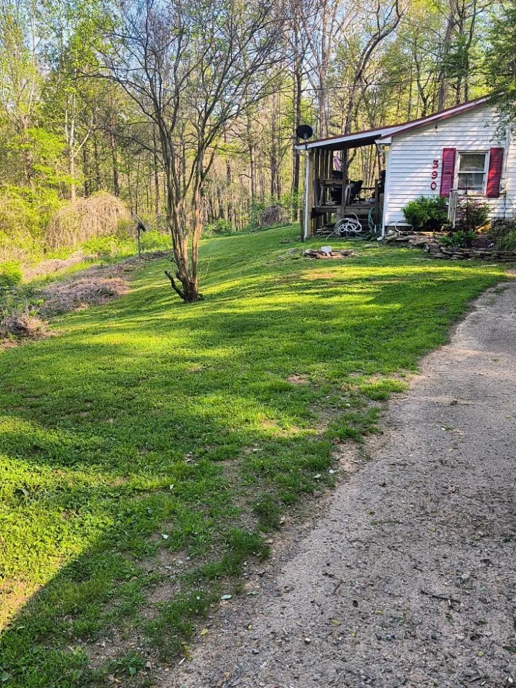 Top-rated yard cleanup service in Calhoun, GA - B & S Lawncare & Pressure Washing