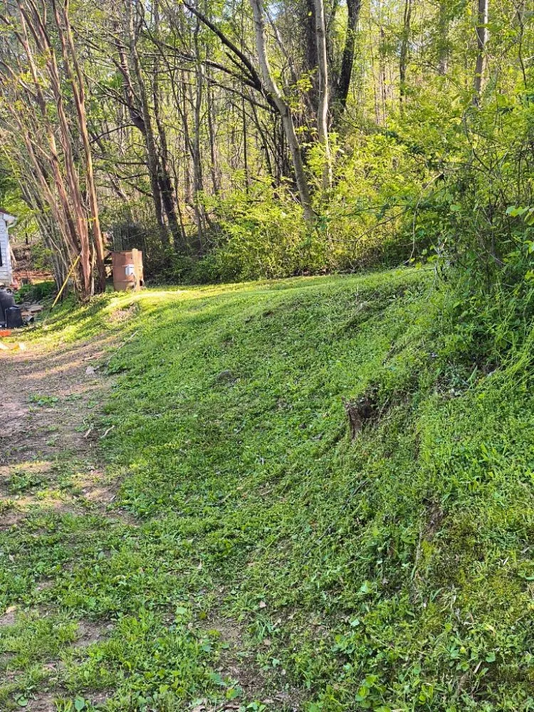 Professional garden landscaping in Calhoun, GA by B & S Lawncare & Pressure Washing