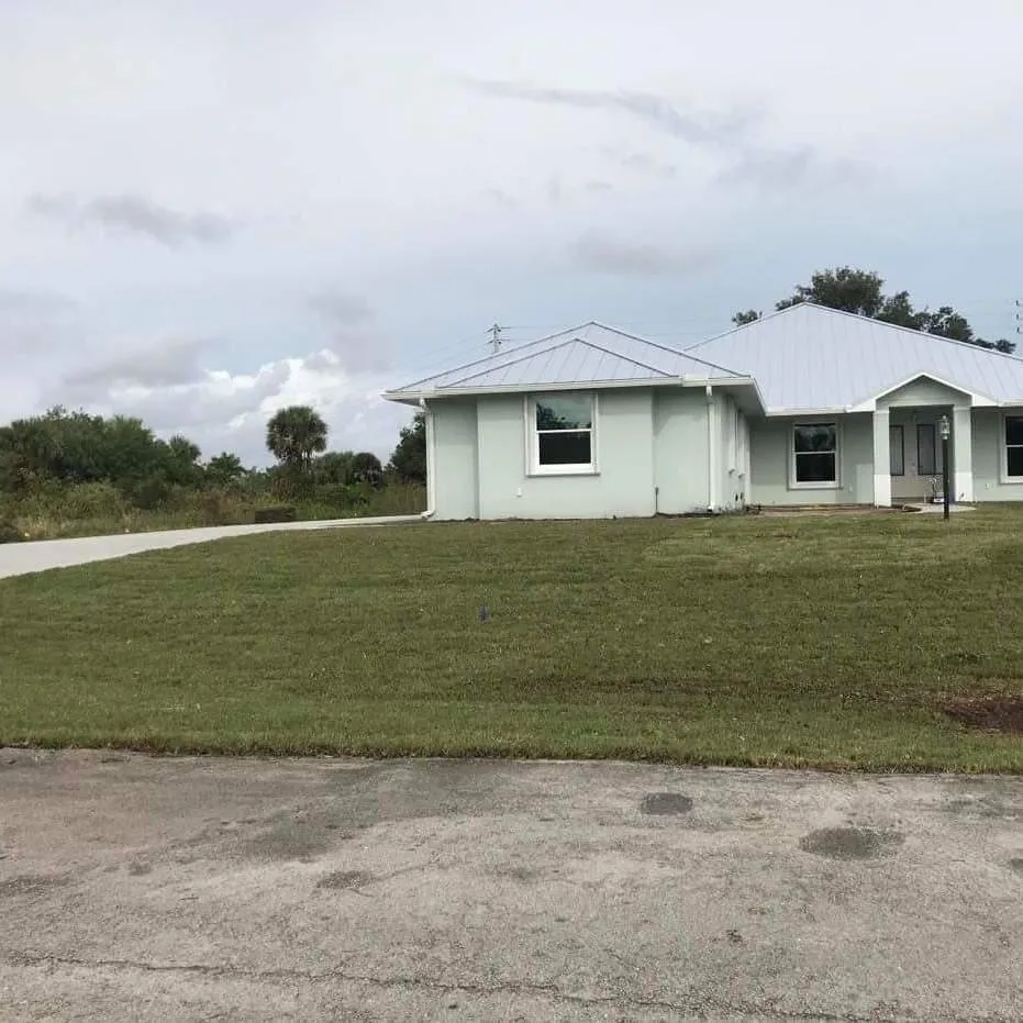 Affordable outdoor landscaping near you in Okeechobee, FL by B & S Sod & Trucking