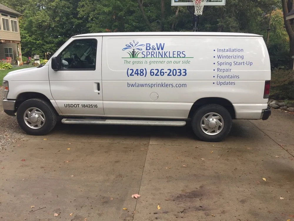 Expert outdoor landscaping in Farmington Hills, MI - B & W Sprinklers