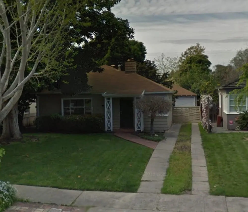 Custom lawn mowing service near you in Pasadena, CA by B A Pavers and Landscape