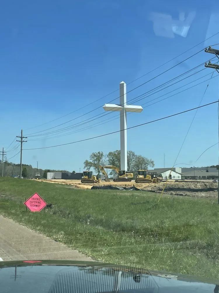 Professional landscaping services in Jonesville, LA by B And K Lawn Care