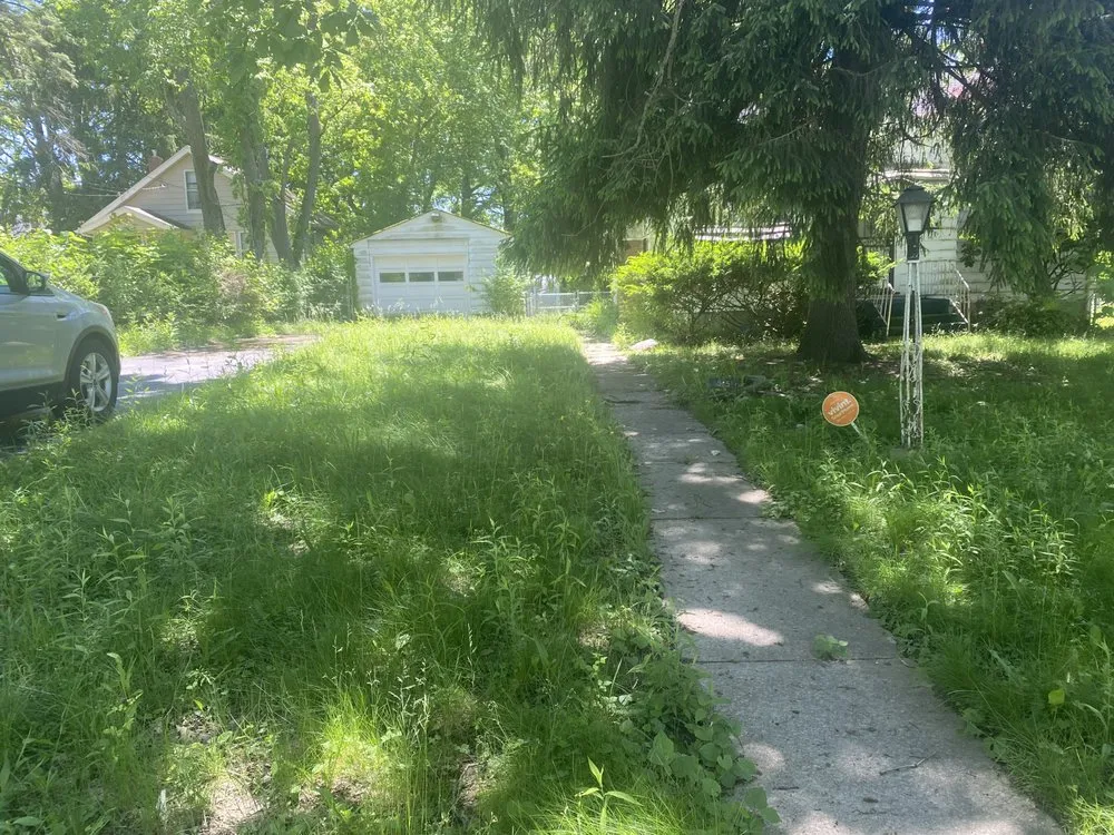 Affordable garden landscaping in Sebring, OH by B and S Services