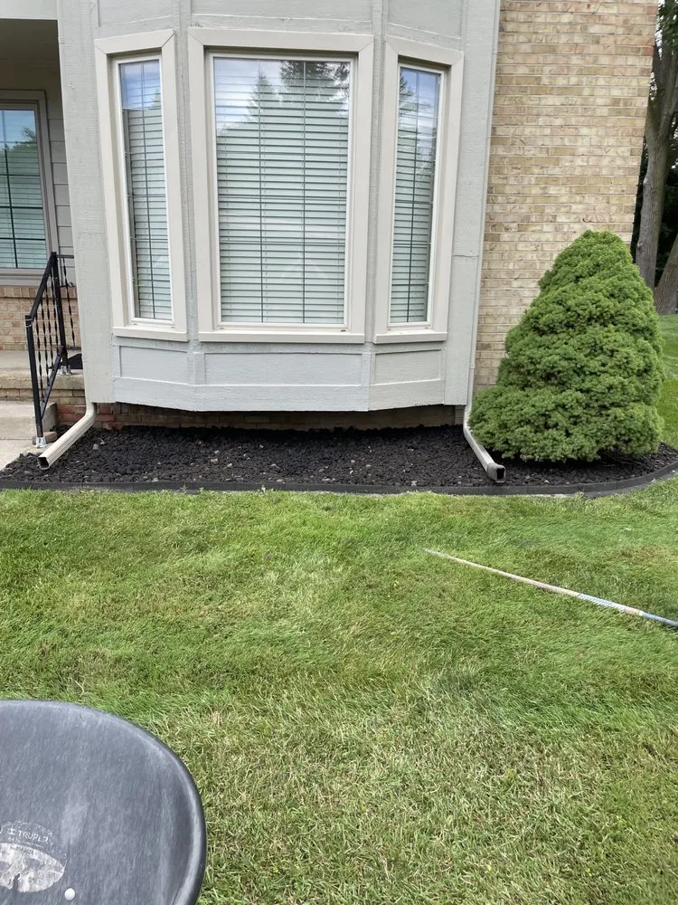 Expert outdoor landscaping in Livonia, MI by B-B Services