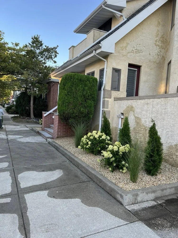 Top-rated yard cleanup service experts serving Atlantic City, NJ - B Bruno Landscaping