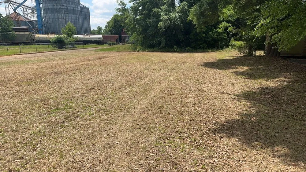 Trusted landscape design in Enterprise, AL - B E Lawncare