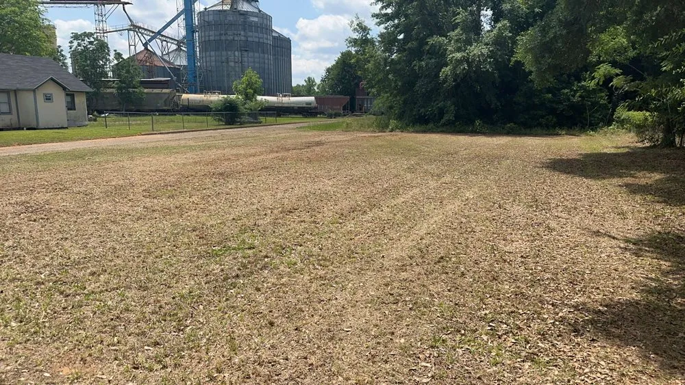 Trusted outdoor landscaping in Enterprise, AL by B E Lawncare