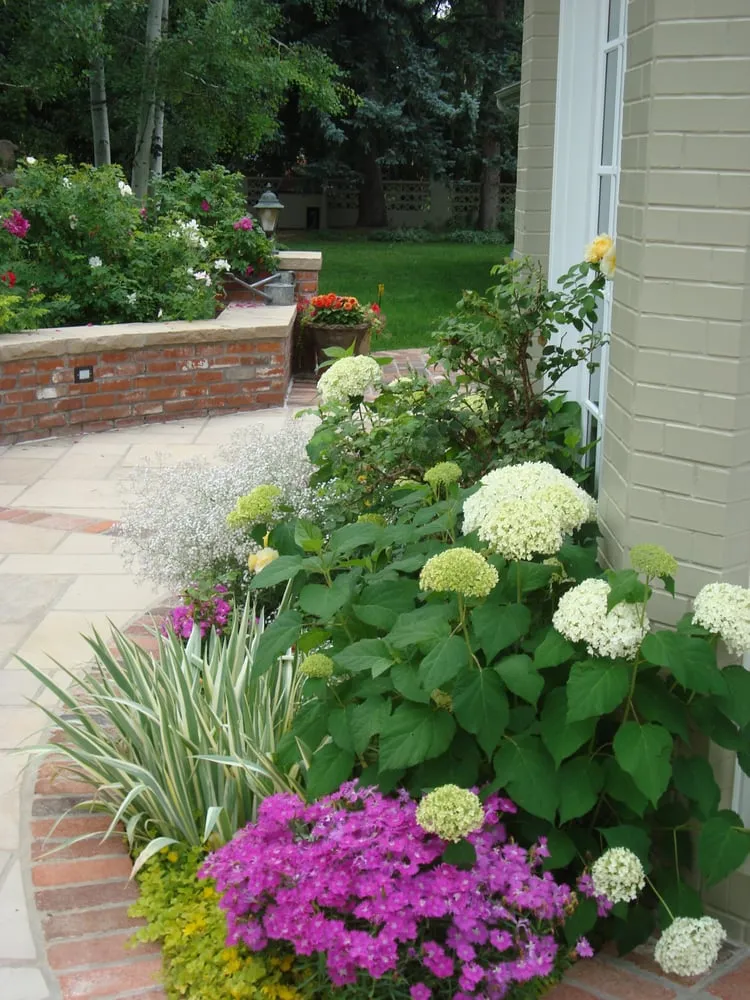 Affordable landscaping services with custom design across Englewood, CO - B Gardening Landscape Design