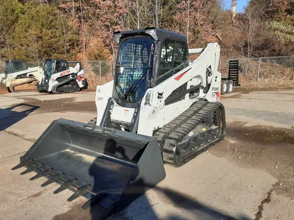 Professional landscaping services for year-round maintenance across Warrenton, MO - B K Dwyer Landscaping