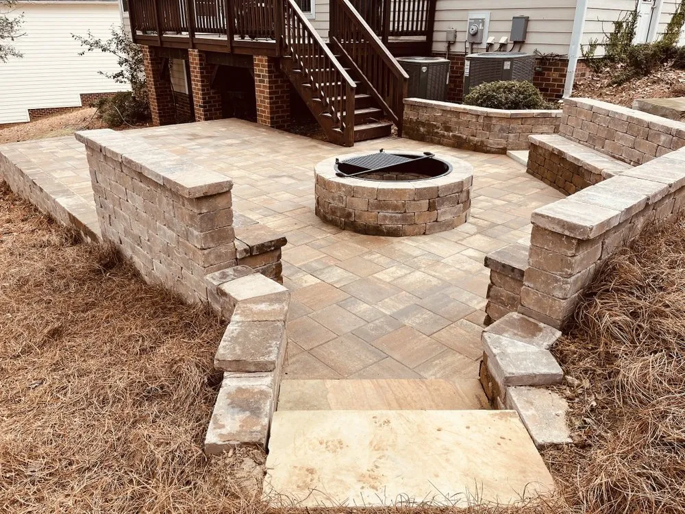 Custom yard maintenance experts serving Denver, NC - B K Quality Lawn Care