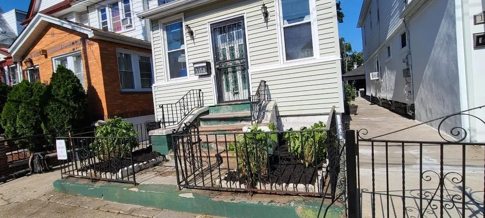 Expert outdoor landscaping in Queens, NY - B Landscaping and Tree Services