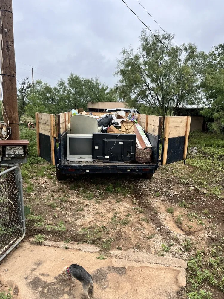 Expert lawn care service experts serving San Angelo, TX - B-Line Services