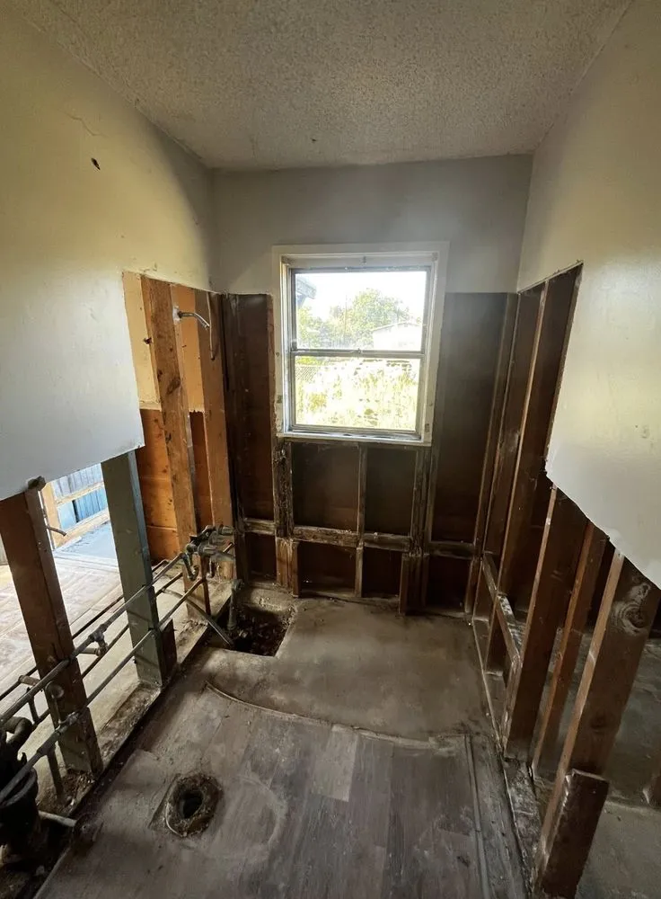 Custom residential landscaping in San Angelo, TX by B-Line Services