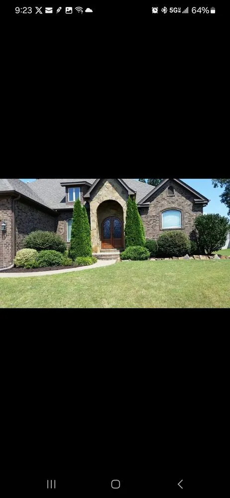 Expert garden landscaping experts serving Sherwood, AR - B Martin Lawncare & Landscape