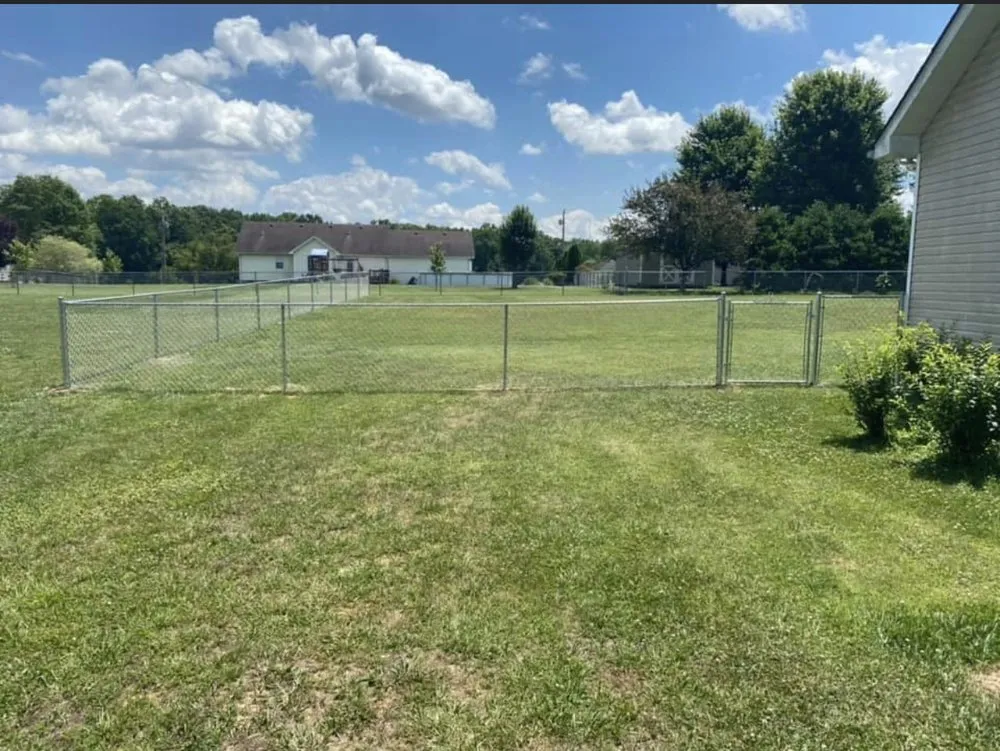 Professional lawn care service with custom design in Winchester, TN by B Mo’s Lawn Care