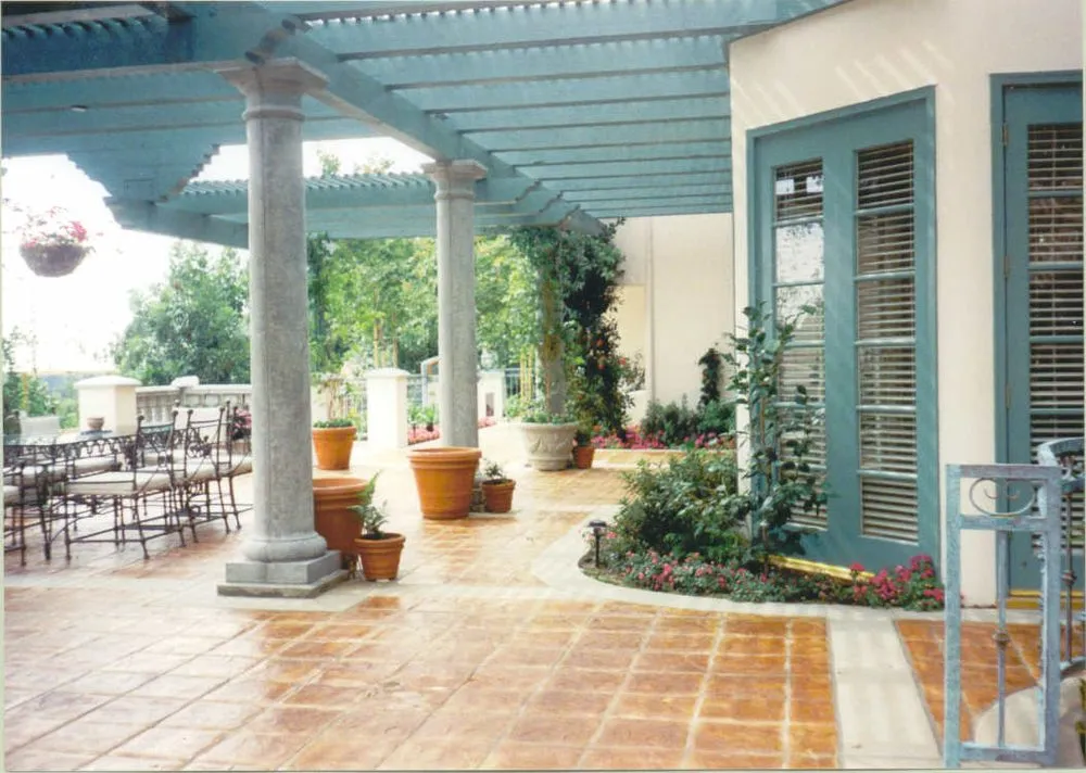 Professional outdoor landscaping in Lake Forest, CA by B Rose & Associates