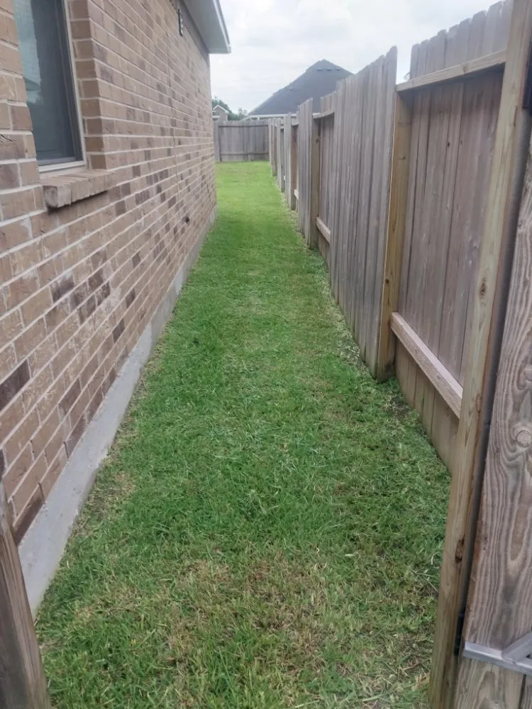 Local lawn care service for residential properties across Highlands, TX - B Scapes
