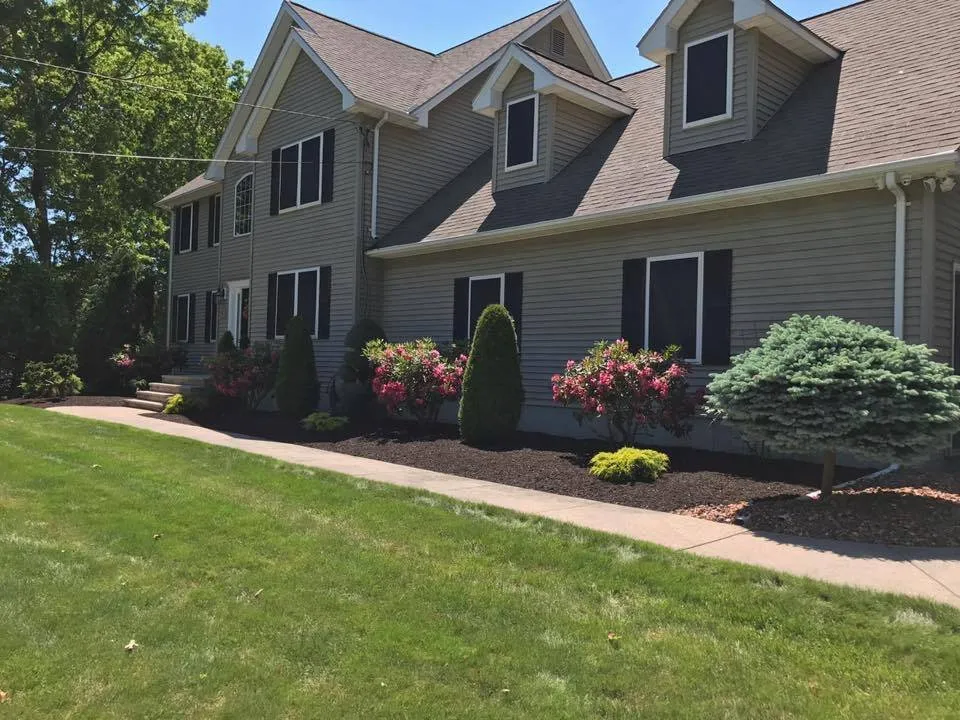 Top-rated landscape design in Narragansett, RI - B Souza Horticultural