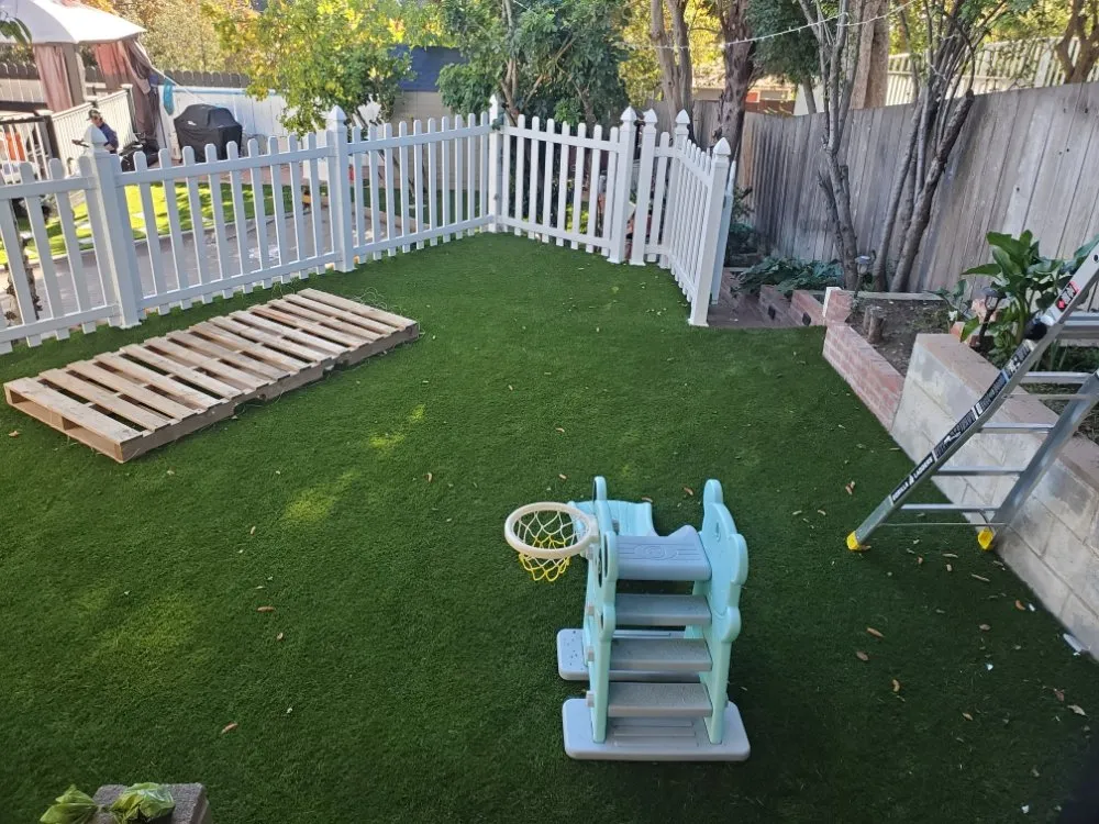 Professional yard cleanup service in Redwood City, CA - B3 Landscaping